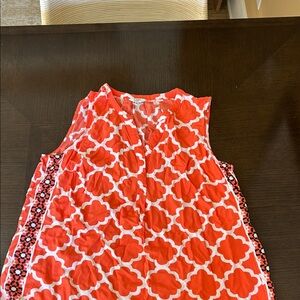crown & ivy Coral and White Printed Sleeveless Top with Side Trim